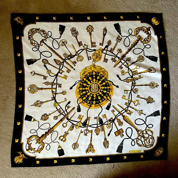 Authentic Hermes scarf Les Clefs